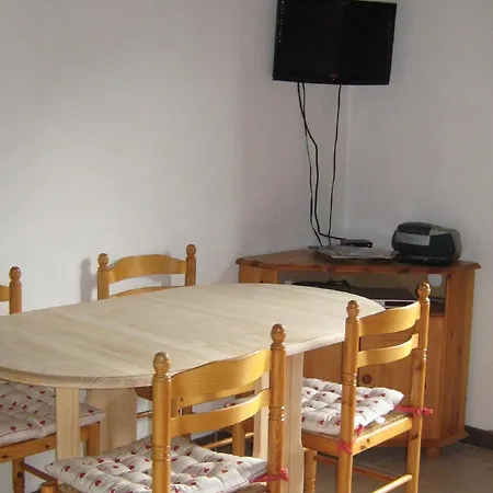 Cosy Pour 4 Personnes Avec Parking A - Fr-1-676-162 Apartament